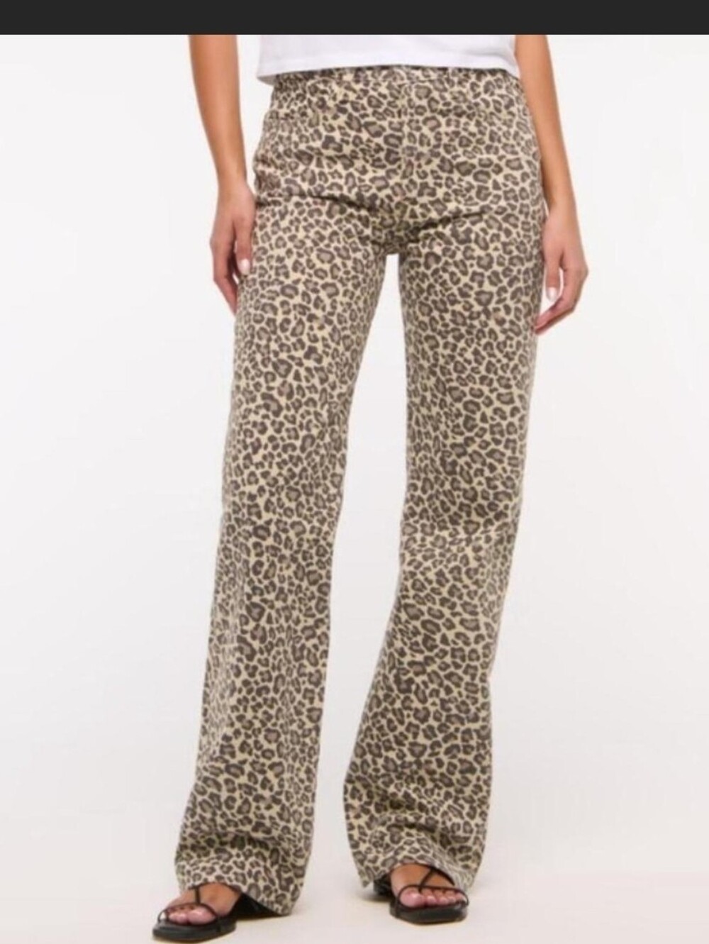 Abercrombie & Fitch Beige and Black Leopard 90s Relaxed Wide-Leg Jeans -28 Long